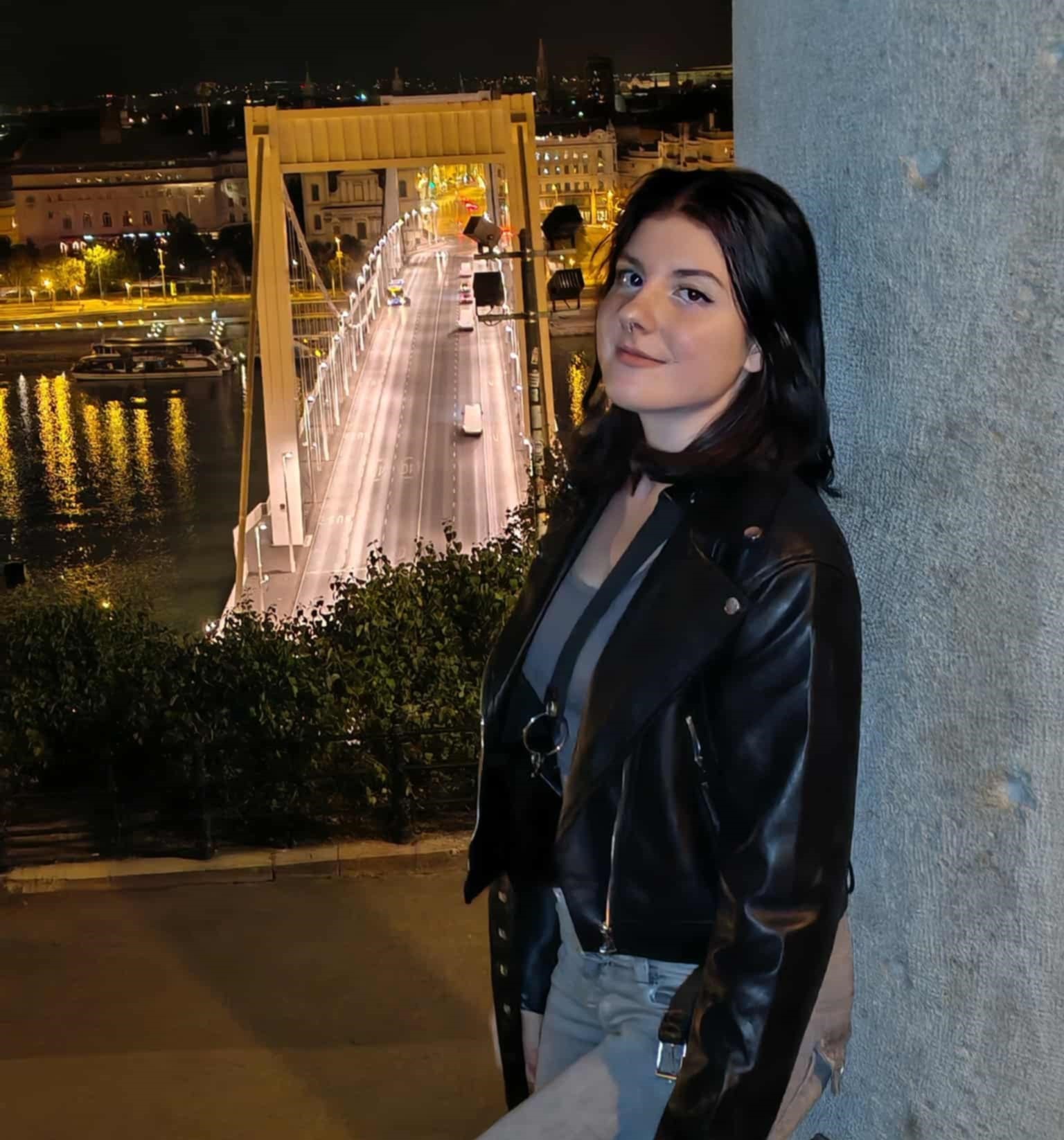 Kapcsolat - Riszterer Panka